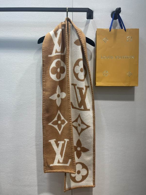 LV scarf 20X230cm E (25)