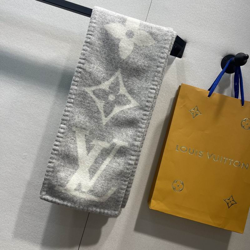 LV scarf 20X230cm E (29)