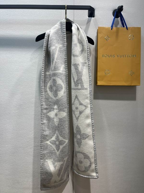 LV scarf 20X230cm E (35)