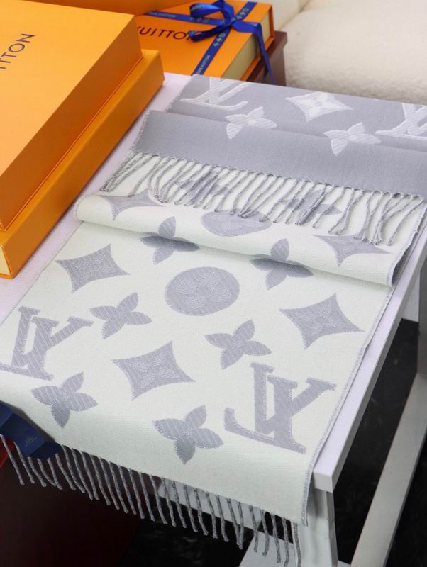 LV scarf 32X180cm E (36)