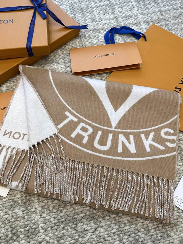 LV scarf 34X220cm 90%绵羊毛 9%山羊绒 1%桑蚕丝 E (11)