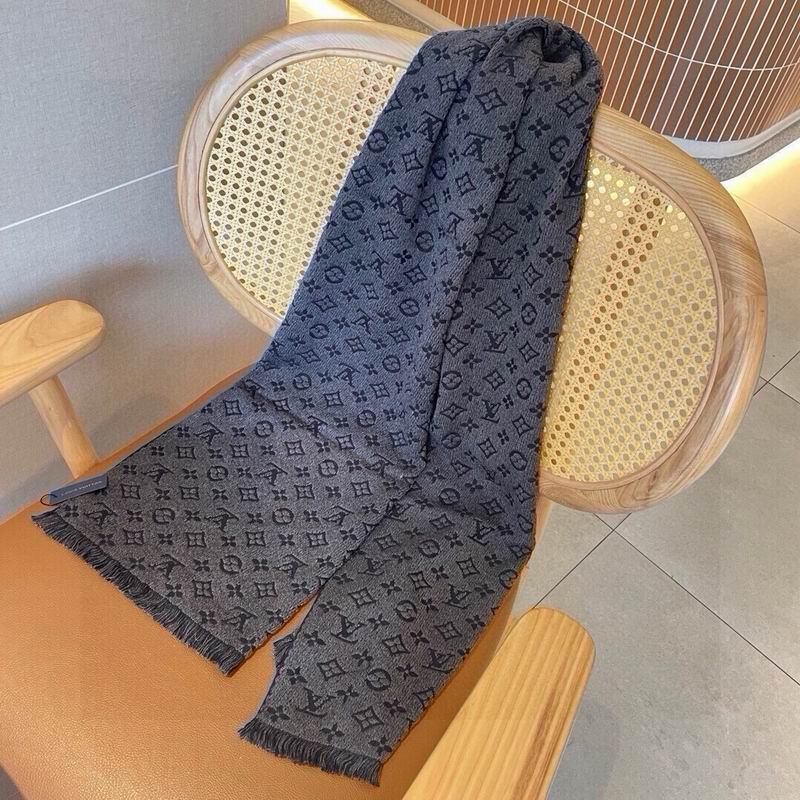 LV scarf 35X180cm E (1)