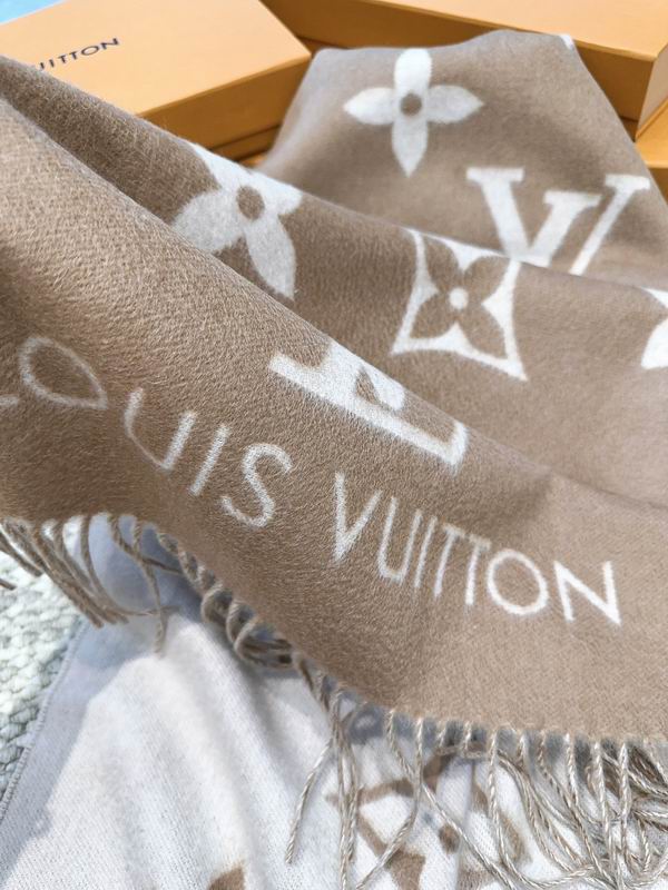 LV scarf 45X190cm(含须长) 100%山羊绒 E (24)