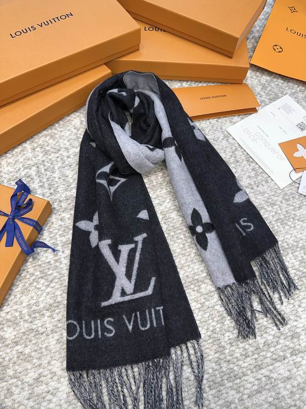 LV scarf 45X190cm(含须长) 100%山羊绒 E (35)