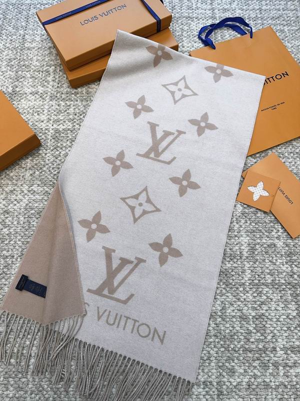 LV scarf 45X190cm(含须长) 100%山羊绒 E (46)