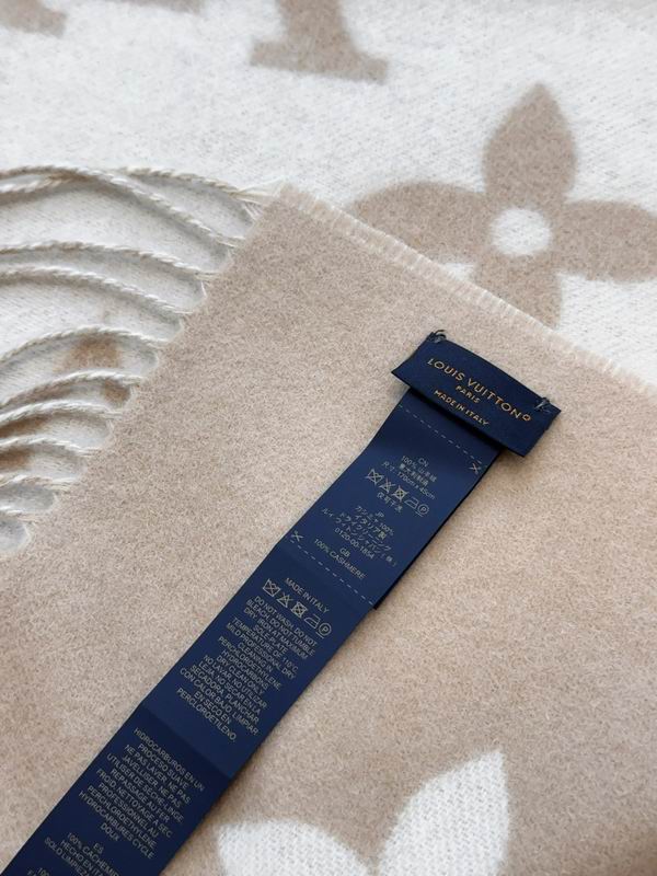 LV scarf 45X190cm(含须长) 100%山羊绒 E (47)