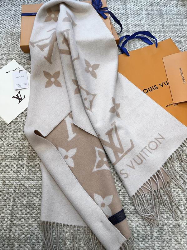 LV scarf 45X190cm(含须长) 100%山羊绒 E (51)