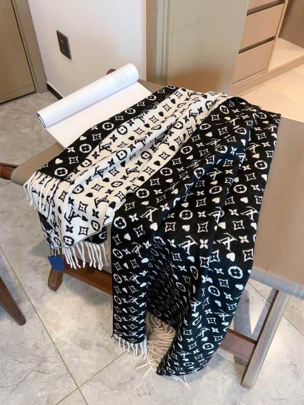 LV scarf 65X180cm E (9)