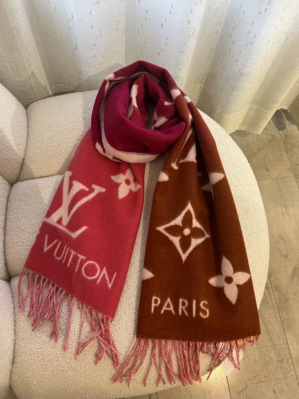 LV scarf E (2)