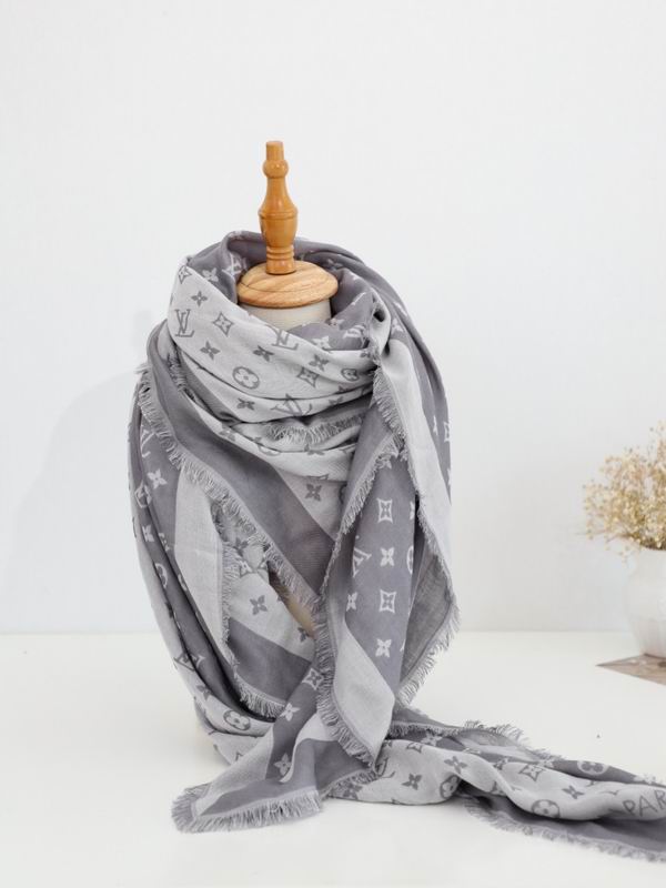 LV silk scarf 140X140cm E (10)