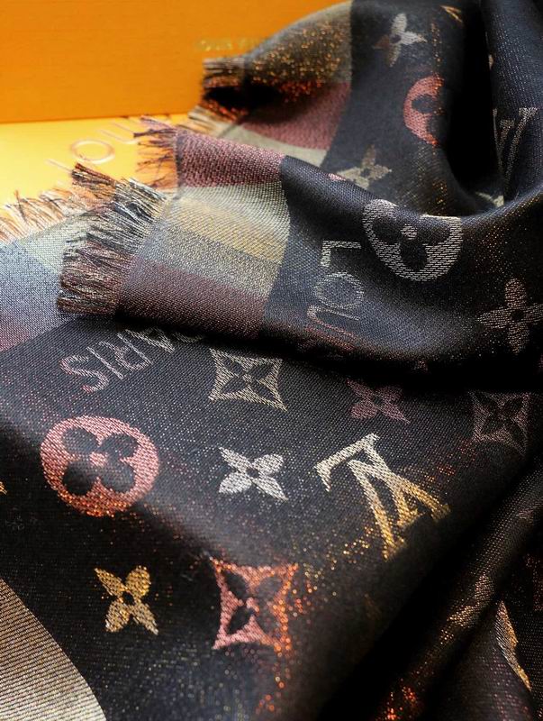 LV silk scarf 140X140cm E (13)