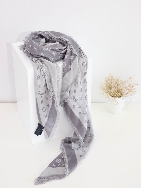 LV silk scarf 140X140cm E (15)