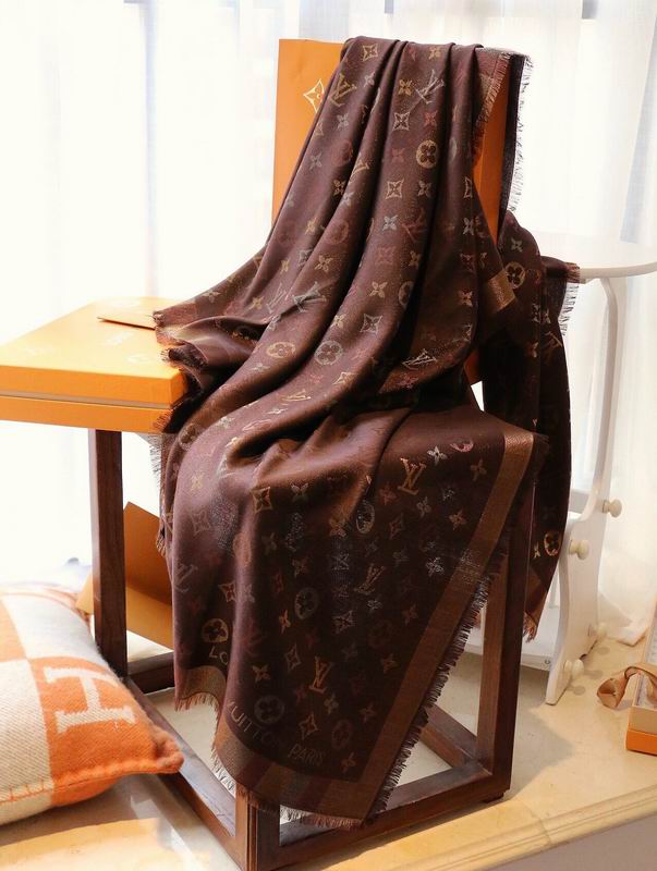 LV silk scarf 140X140cm E (17)