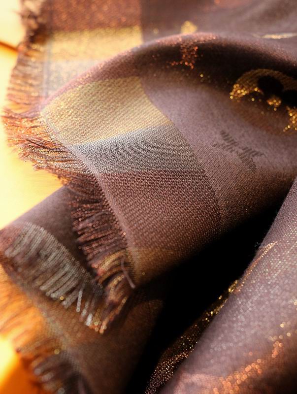 LV silk scarf 140X140cm E (20)
