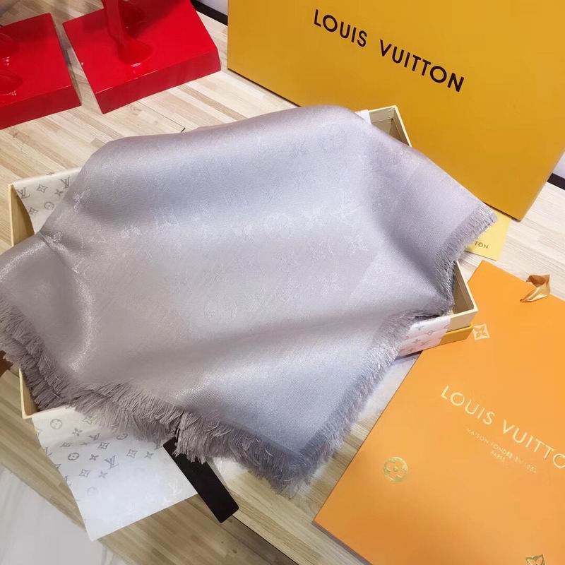 LV silk scarf 140X140cm E (20)