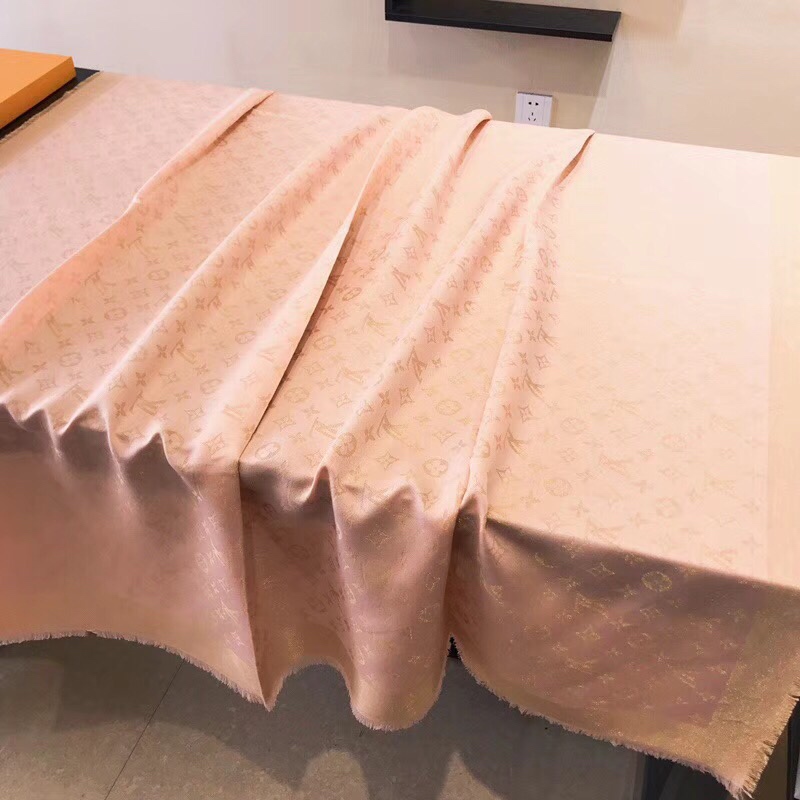 LV silk scarf 140X140cm E (22)