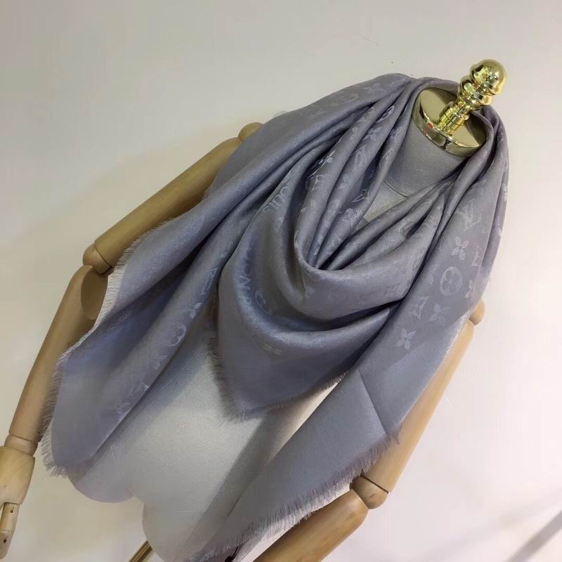 LV silk scarf 140X140cm E (22)