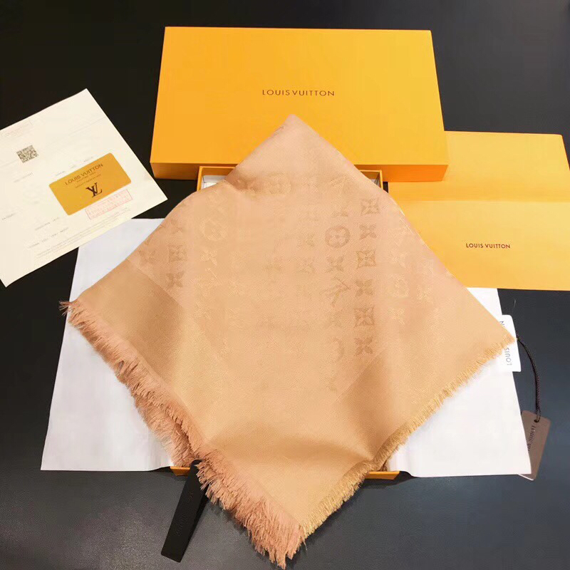 LV silk scarf 140X140cm E (24)
