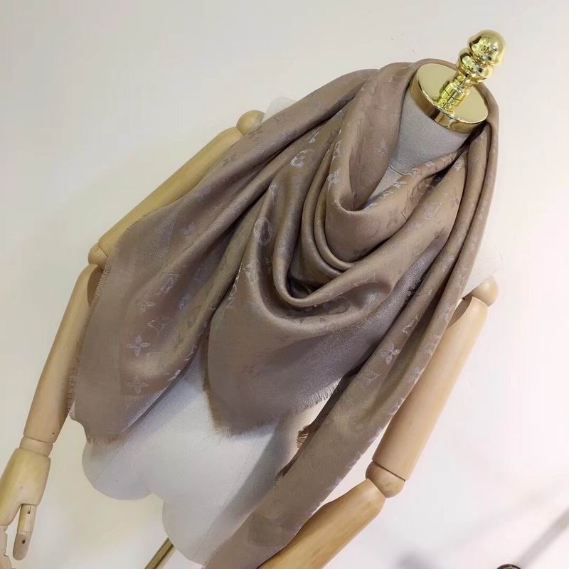 LV silk scarf 140X140cm E (30)