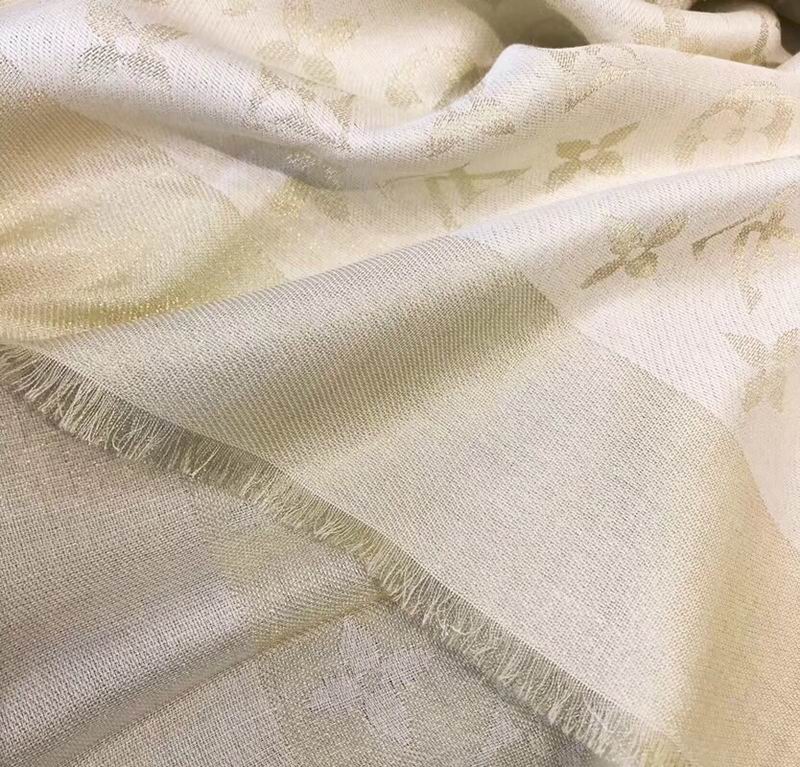 LV silk scarf 140X140cm E (36)