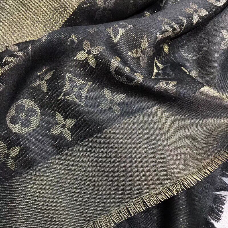 LV silk scarf 140X140cm E (40)