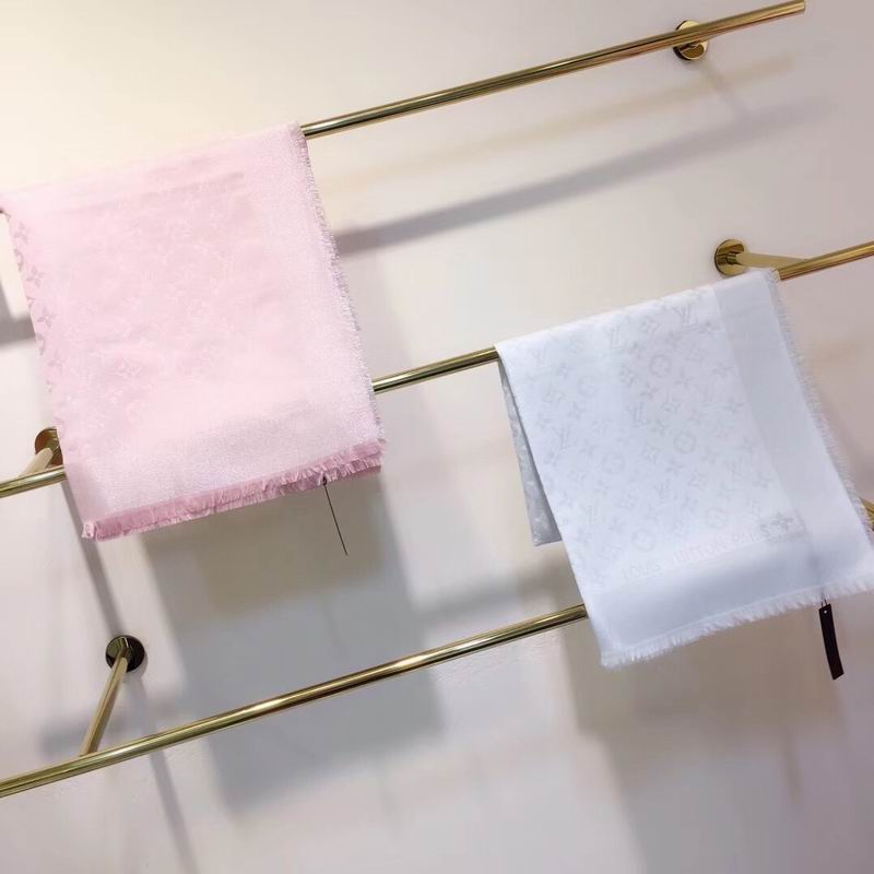 LV silk scarf 140X140cm E (40)