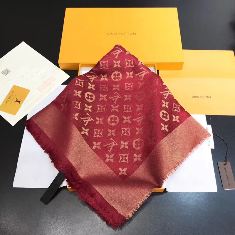 LV silk scarf 140X140cm E (42)