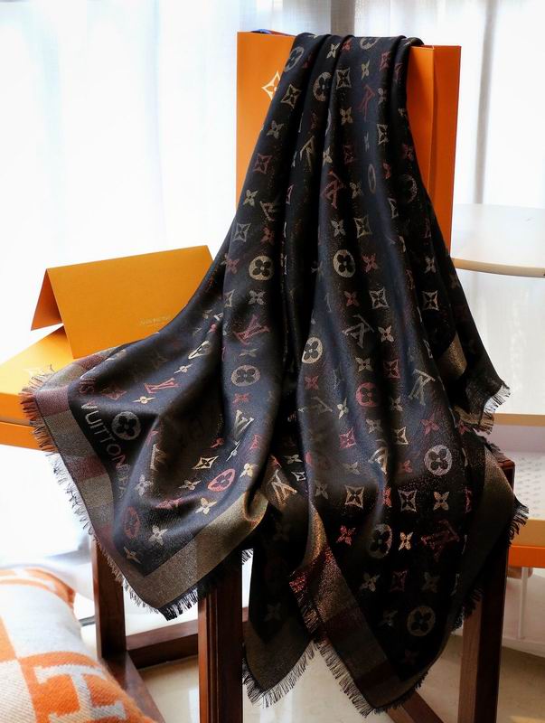 LV silk scarf 140X140cm E (7)