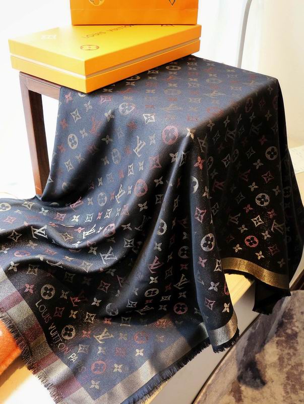 LV silk scarf 140X140cm E (8)