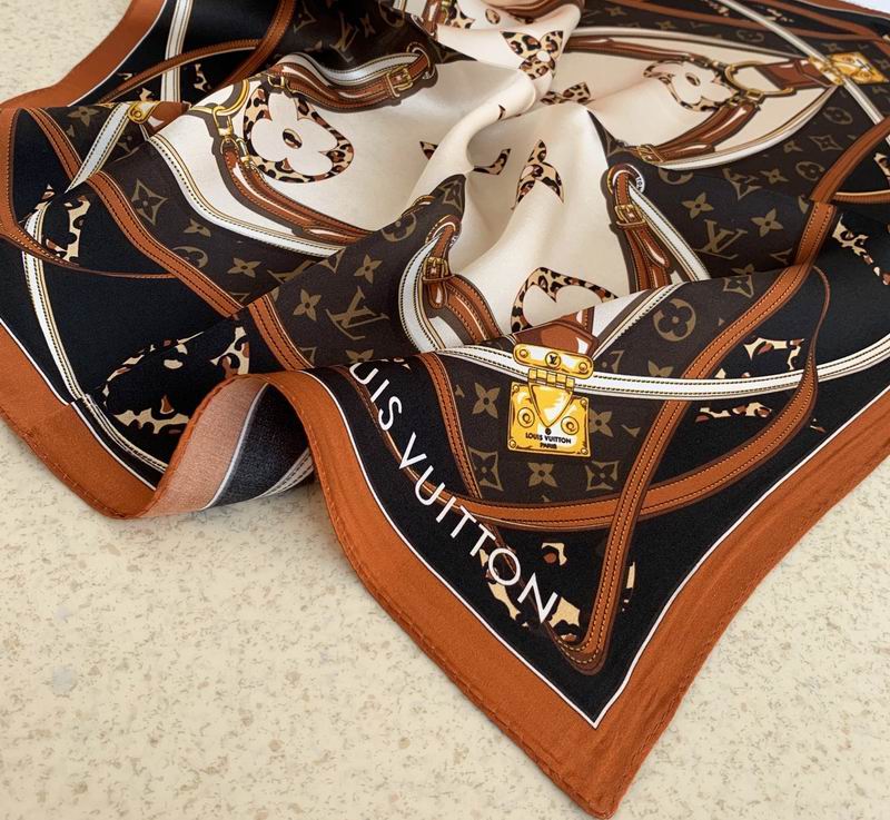LV silk scarf 50X50cm E (10)