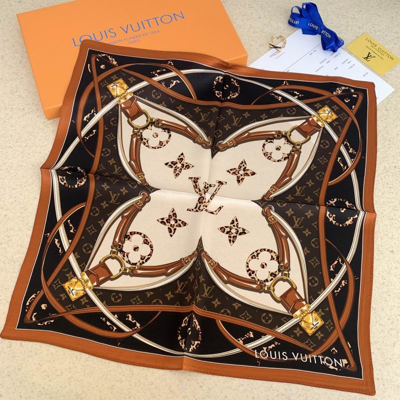 LV silk scarf 50X50cm E (11)