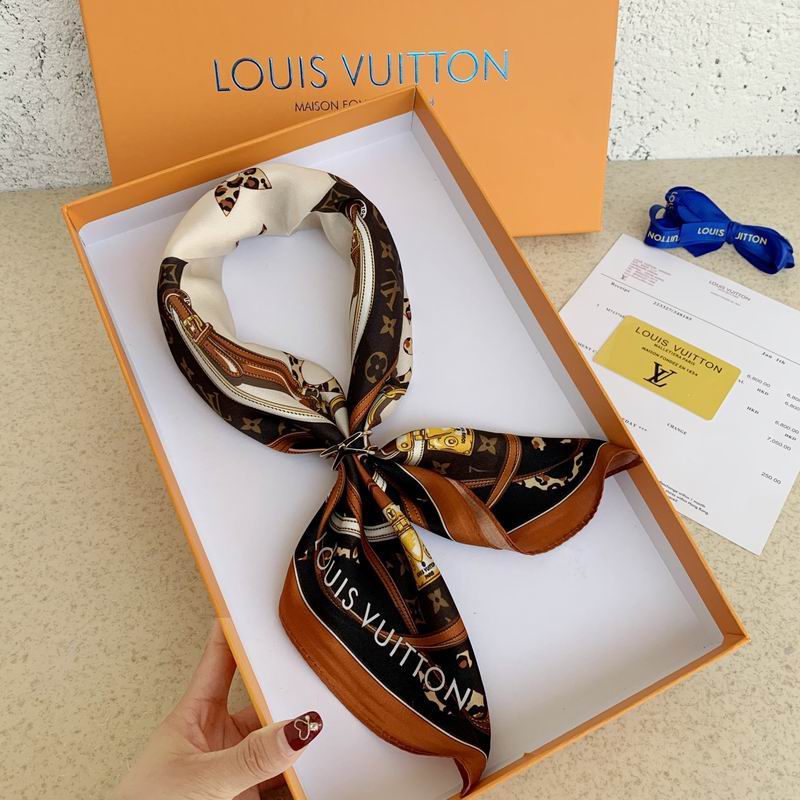 LV silk scarf 50X50cm E (7)