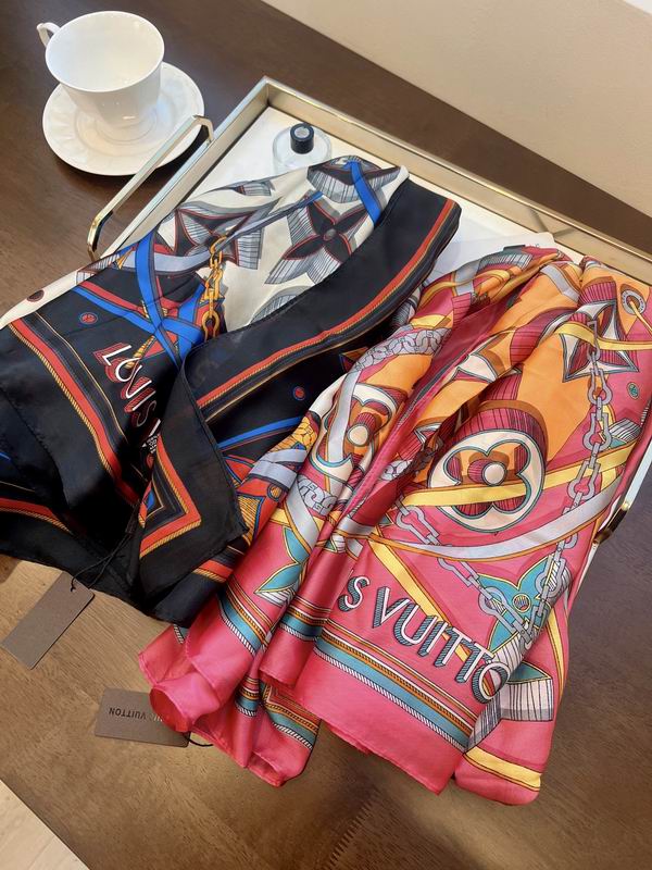 LV silk scarf 90-180cm E (10)