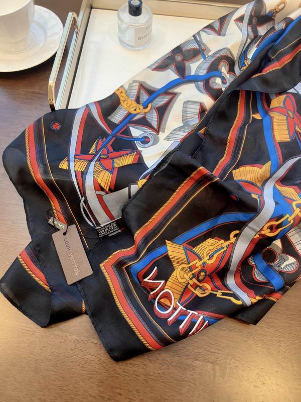 LV silk scarf 90-180cm E (12)