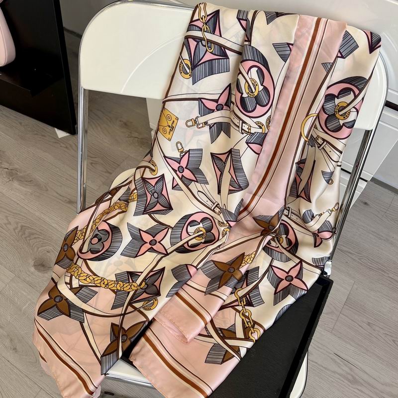 LV silk scarf 90-180cm E (13)