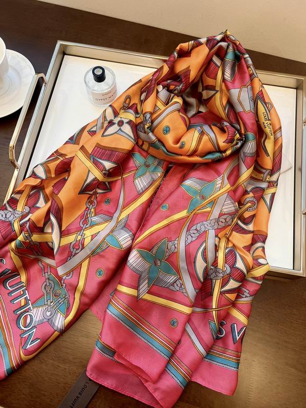 LV silk scarf 90-180cm E (16)