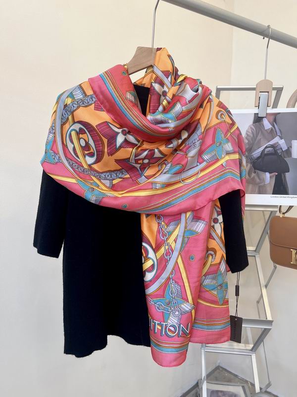 LV silk scarf 90-180cm E (17)