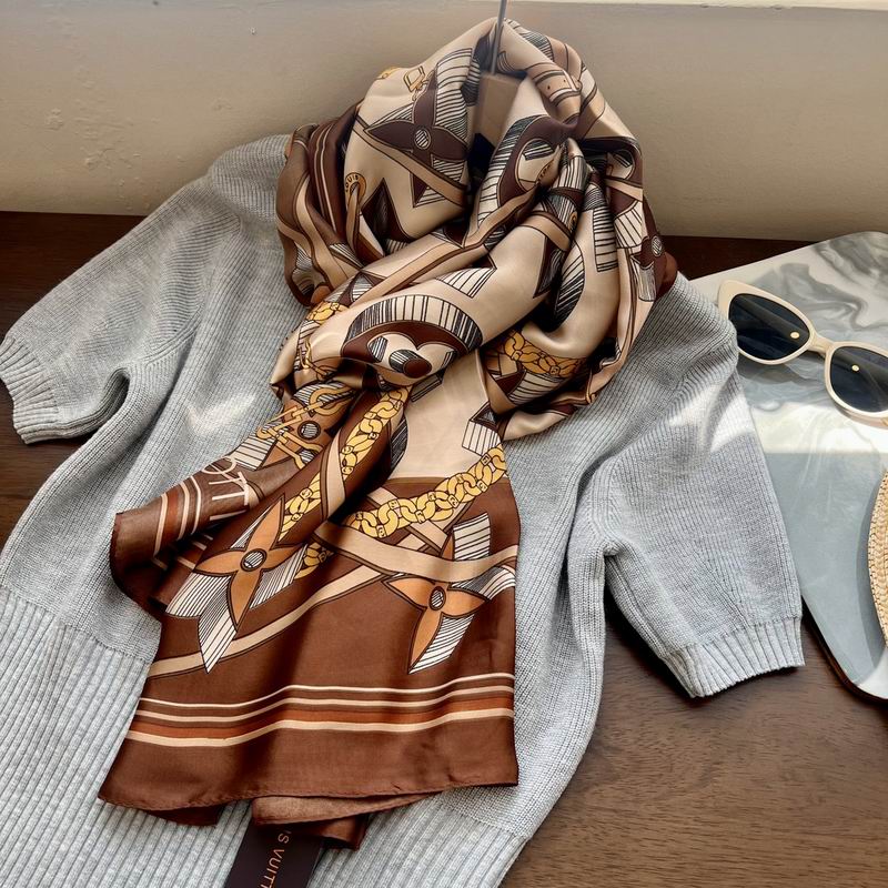 LV silk scarf 90-180cm E (19)