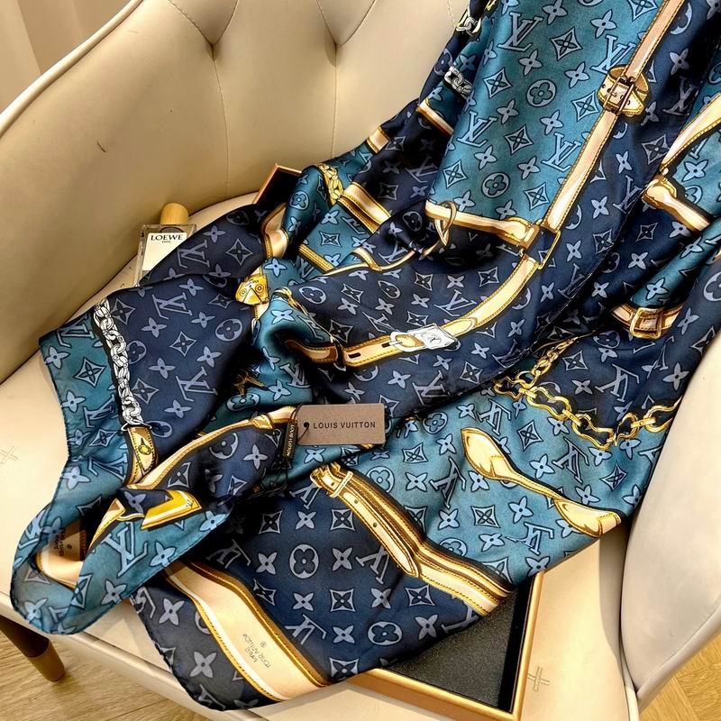 LV silk scarf 90-180cm E (2)