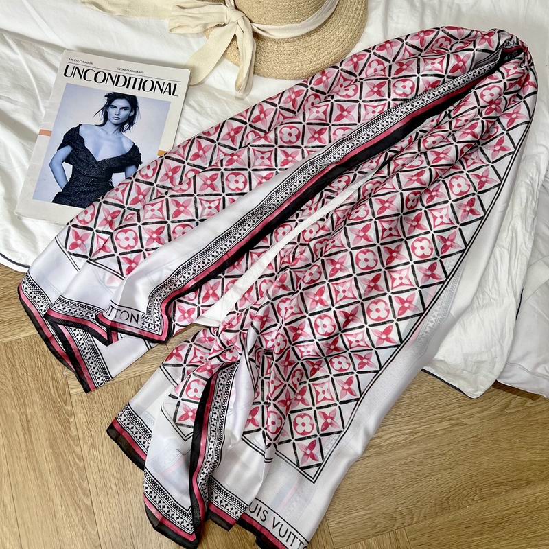 LV silk scarf 90-180cm E (21)