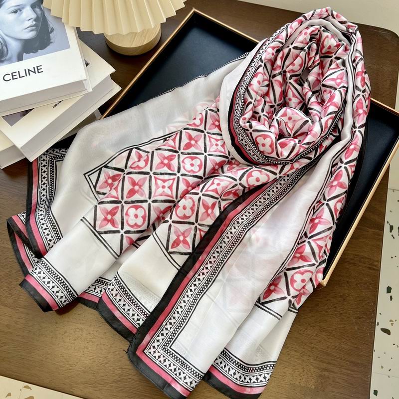 LV silk scarf 90-180cm E (22)