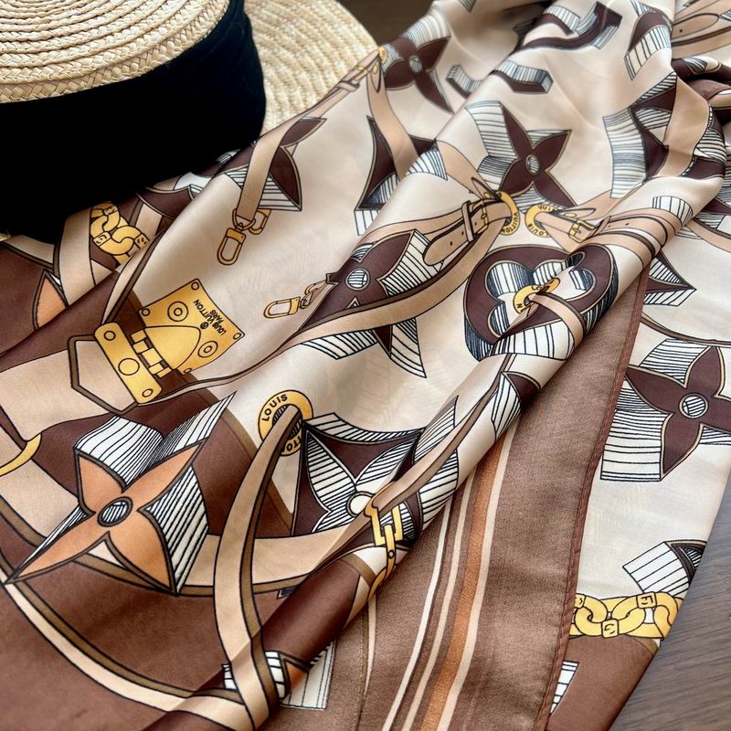 LV silk scarf 90-180cm E (22)