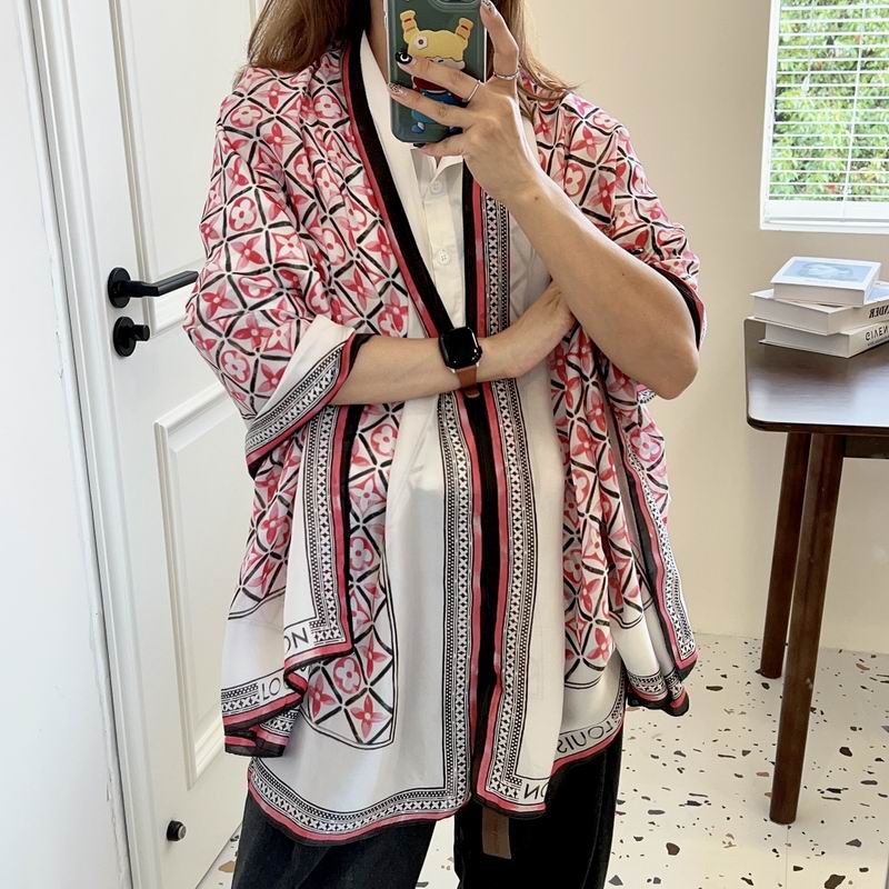 LV silk scarf 90-180cm E (23)