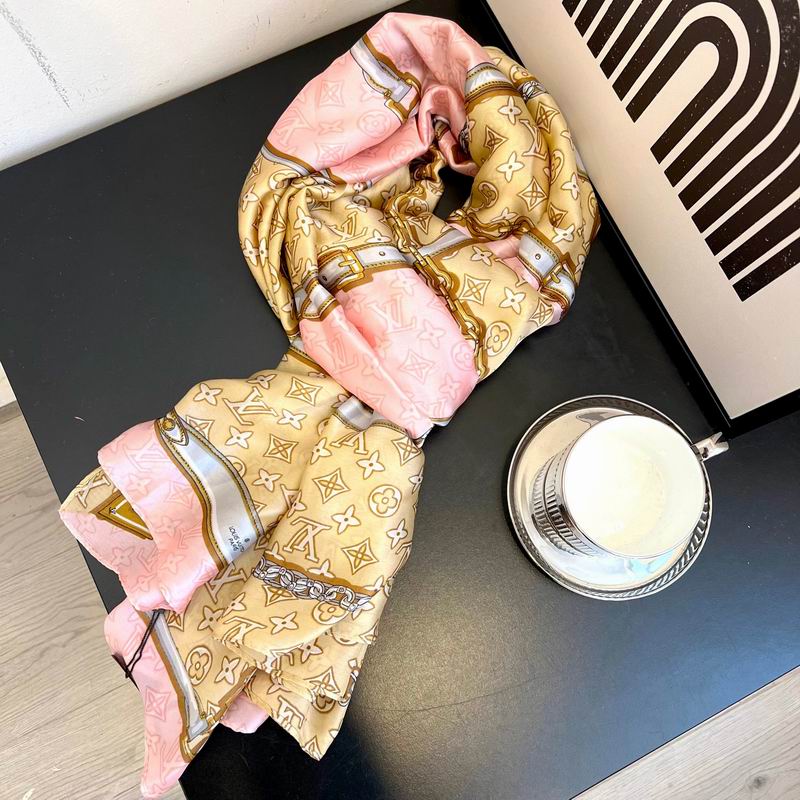 LV silk scarf 90-180cm E (6)