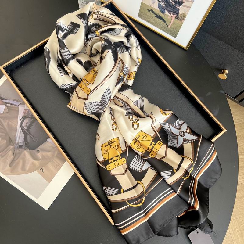 LV silk scarf 90-180cm E (8)