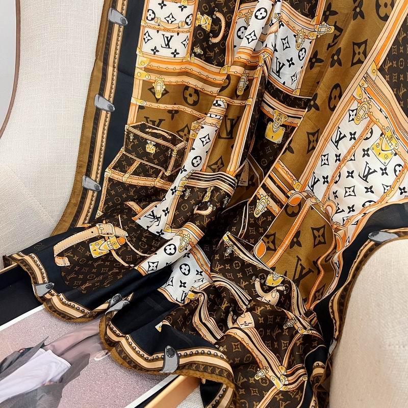 LV silk scarf 90-180cm E (9)