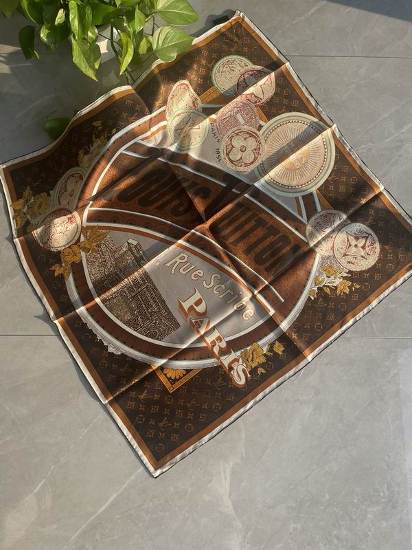 LV silk scarf 90X90cm E (1)