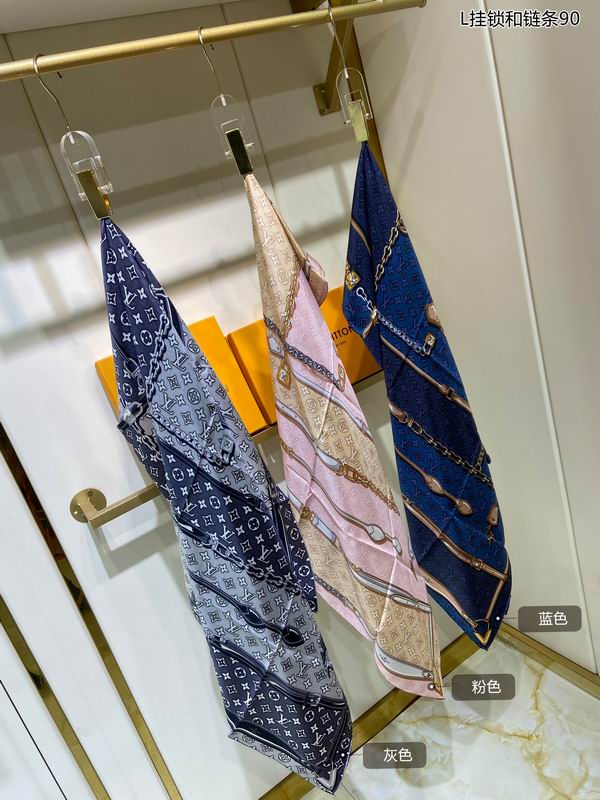 LV silk scarf 90X90cm E (1)