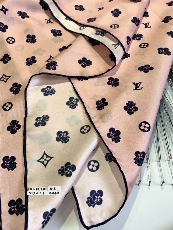 LV silk scarf 90X90cm E (1)