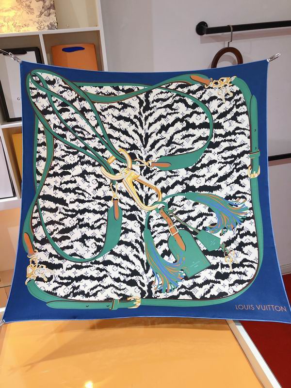 LV silk scarf 90X90cm E (1)